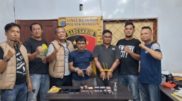 Bintang Lapangan Hijau Riko Simanjuntak Acungkan Jempol untuk IPDA Bolon Situngkir: “Sukses Selalu, Gomos Martamiang Horas!”